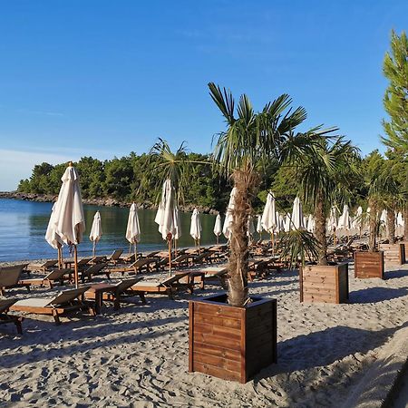 Maki Apartments - Plavi Horizonti Beach تيفات المظهر الخارجي الصورة