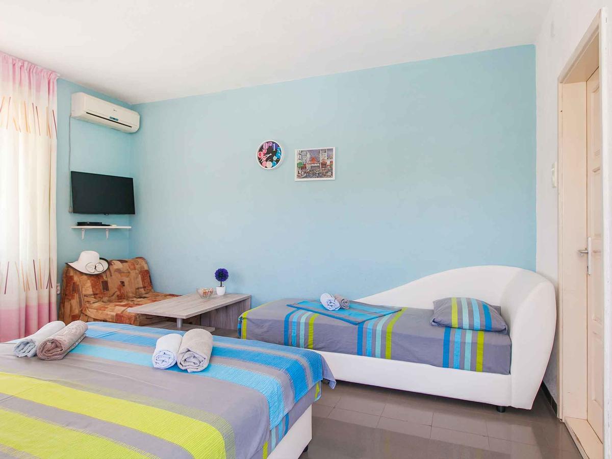 Maki Apartments - Plavi Horizonti Beach تيفات المظهر الخارجي الصورة