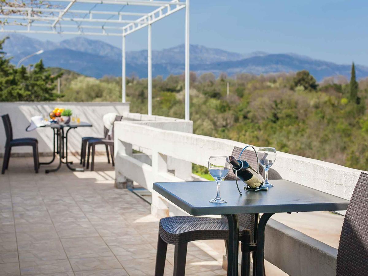 Maki Apartments - Plavi Horizonti Beach تيفات المظهر الخارجي الصورة